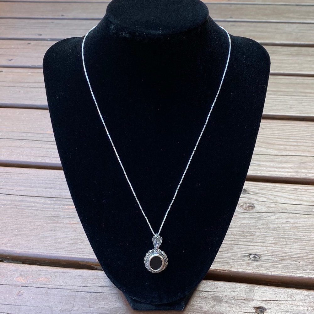 HAN collectible Sterling Silver Necklace Oval Black Stone Pendant w/ Marcasites